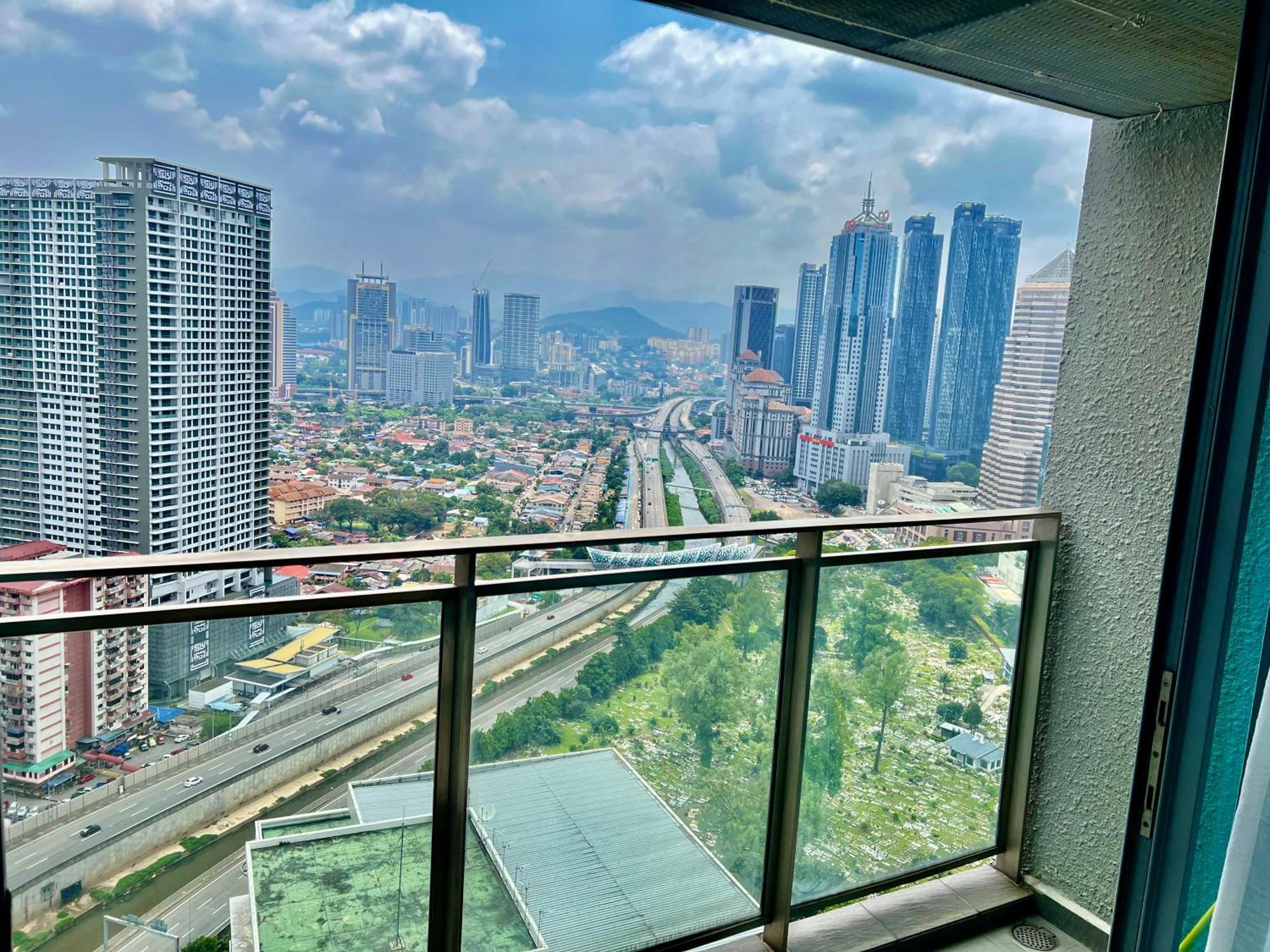 Summer Suites Near Klcc Kuala Lumpur Esterno foto
