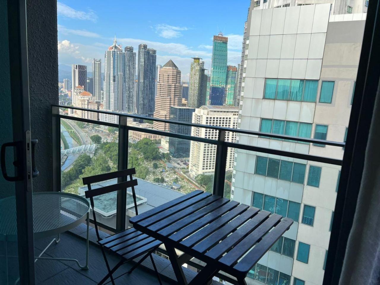 Summer Suites Near Klcc Kuala Lumpur Esterno foto